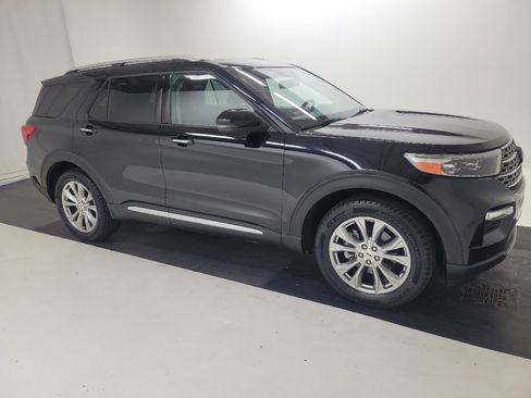 Used 2021 Ford Explorer Limited w/ Equipment Group 301A AWD/4WD image 11
