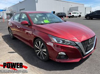 Used 2019 Nissan Altima 2.5 Platinum FWD video 1