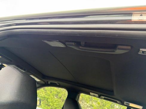 Used 2018 BMW 330i xDrive Wagon image 14