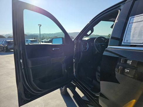 Used 2020 Chevrolet Silverado 1500 High Country w/ Technology Package image 19