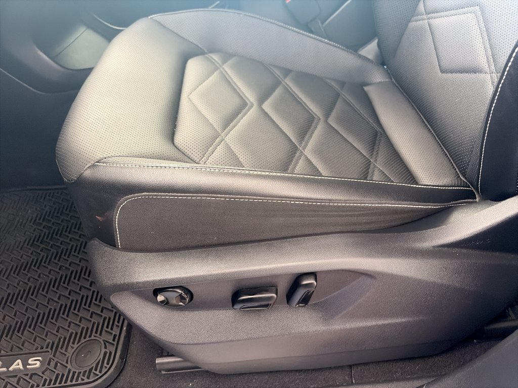 Certified 2024 Volkswagen Atlas SE FWD image 11