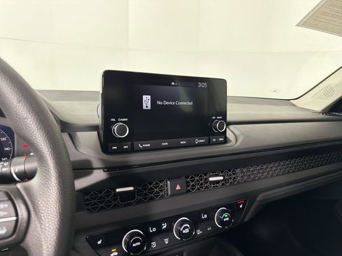 Certified 2023 Honda Accord EX image 23