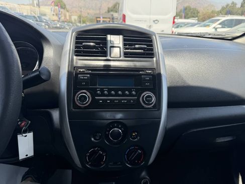 Used 2017 Nissan Versa SV FWD image 17