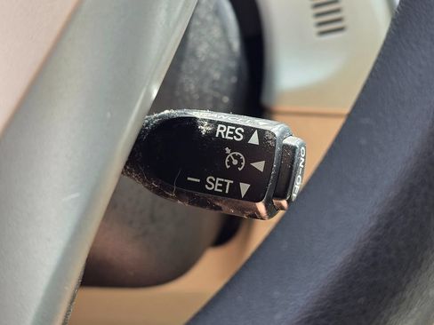 Used 2012 Toyota Prius V Three FWD image 40