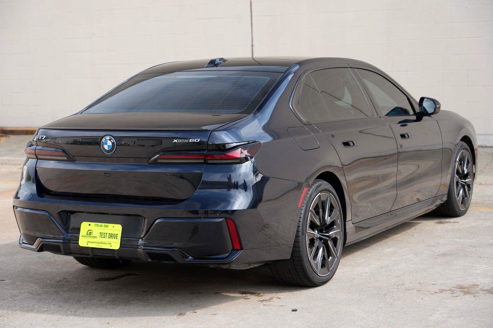 Used 2023 BMW i7 xDrive60 AWD/4WD image 70