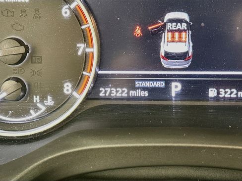 Used 2024 Nissan Rogue SV FWD image 19