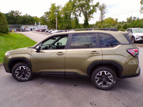 Certified 2026 Subaru Forester Premium AWD/4WD image 11