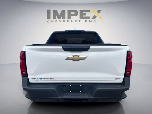 Used 2024 Chevrolet Silverado EV W/T AWD/4WD image 4