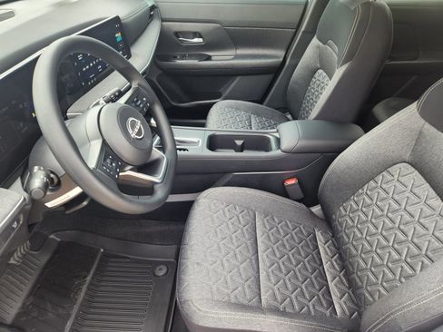 New 2026 Nissan Kicks SV FWD image 12