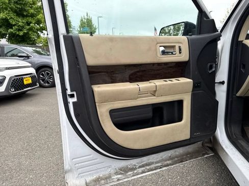Used 2018 Ford Flex Limited w/ Equipment Group 303A AWD/4WD image 14