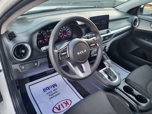 Used 2023 Kia Forte LXS image 10