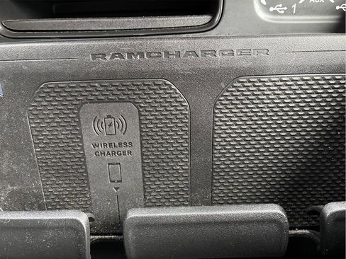 Used 2024 RAM 2500 Limited AWD/4WD image 30
