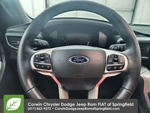 Used 2022 Ford Explorer XLT w/ Equipment Group 202A AWD/4WD image 14