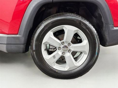 Used 2018 Jeep Compass Latitude w/ Popular Equipment Group image 30