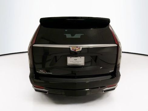 Used 2023 Cadillac Escalade Premium Luxury w/ Performance Package AWD/4WD image 5