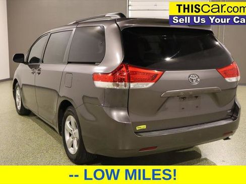 Used 2011 Toyota Sienna LE image 5