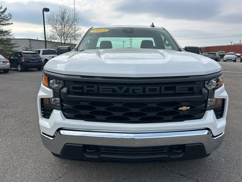 Used 2025 Chevrolet Silverado 1500 W/T image 2