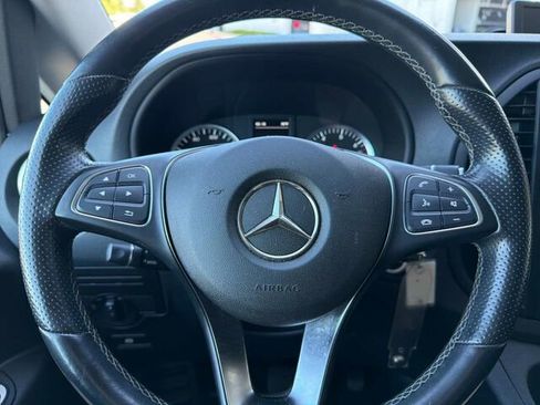 Used 2016 Mercedes-Benz Metris Passenger image 26