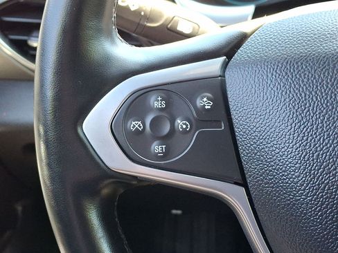 Certified 2023 Chevrolet Traverse LT FWD image 17