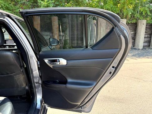 Used 2015 Lexus CT 200h image 21