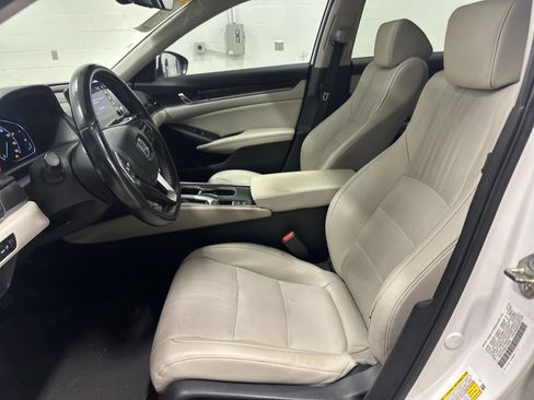 Used 2019 Honda Accord EX-L image 16