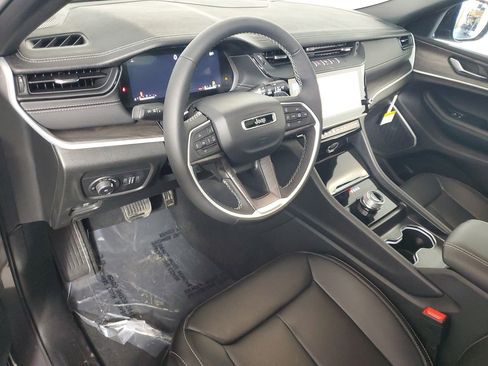 New 2026 Jeep Grand Cherokee L Limited w/ Luxury Tech Group II RWD image 11