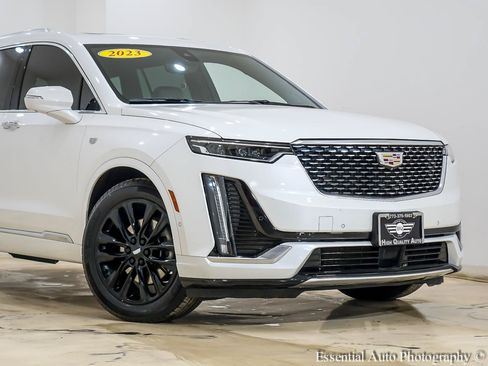 Used 2023 Cadillac XT6 Premium Luxury w/ Platinum Package AWD/4WD image 2