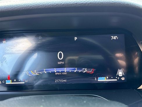 Used 2022 Jeep Grand Cherokee Limited image 23