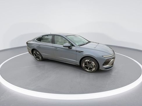 New 2026 Hyundai Sonata SEL image 2