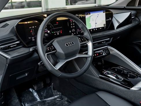 Certified 2025 Audi Q5 Premium Plus w/ Premium Plus AWD/4WD image 16