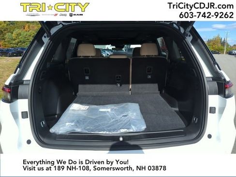 New 2025 Jeep Grand Cherokee Limited image 22