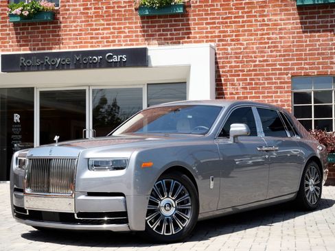 Certified 2023 Rolls-Royce Phantom Sedan RWD image 1