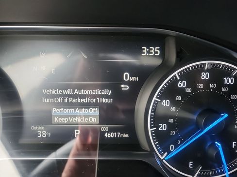 Used 2022 Toyota Venza Limited image 16