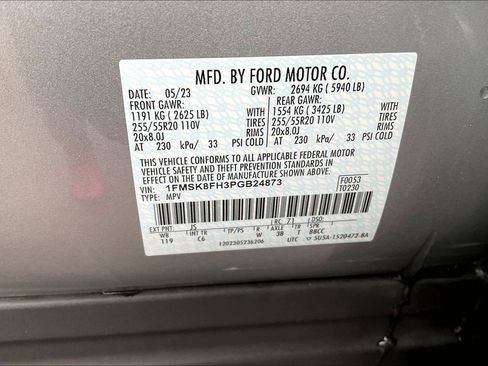 Used 2023 Ford Explorer Limited image 21