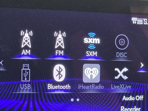 Used 2019 Lexus ES 300h w/ Accessory Package 2 image 5