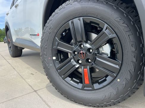 New 2026 Nissan Rogue SV AWD/4WD image 7