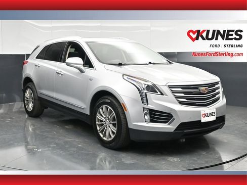Used 2018 Cadillac XT5 Luxury w/ Driver Awareness Package AWD/4WD image 1