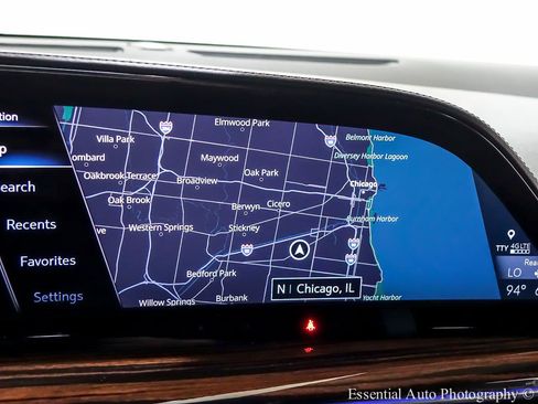 Used 2022 Cadillac Escalade ESV Premium Luxury AWD/4WD image 24