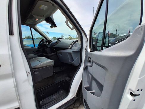 Used 2019 Ford Transit 250 148 Medium Roof RWD image 15