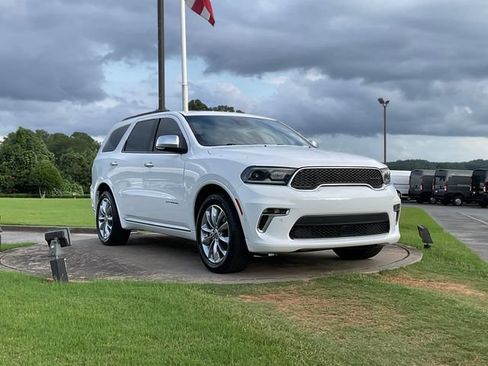 Used 2021 Dodge Durango Citadel w/ Premium Entertainment Group RWD image 9