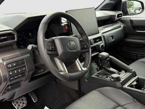 Used 2024 Toyota Tacoma TRD Sport w/ TRD Sport Premium Package AWD/4WD image 12