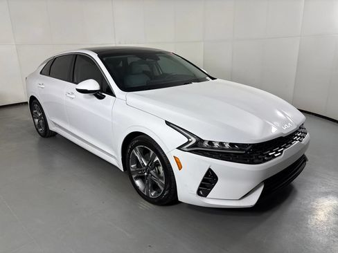 Used 2024 Kia K5 EX FWD image 2