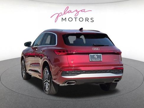 Certified 2025 Audi Q5 Premium w/ Convenience Package AWD/4WD image 7