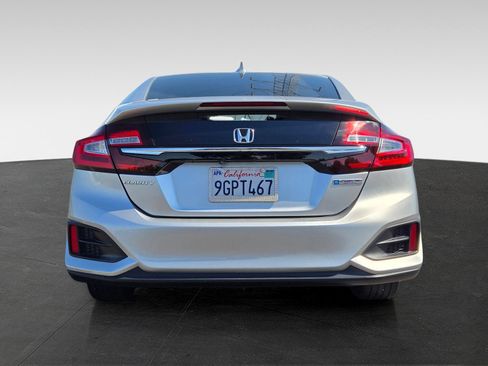 Used 2019 Honda Clarity Plug-In Hybrid image 5