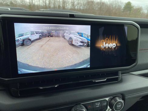 New 2026 Jeep Wrangler Unlimited Rubicon image 11