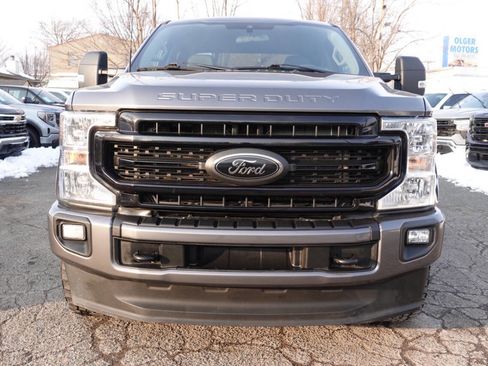 Used 2022 Ford F250 XLT w/ Black Appearance Package image 5