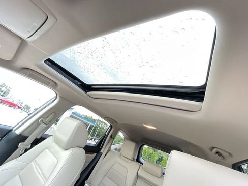 Used 2020 Honda CR-V Touring image 17