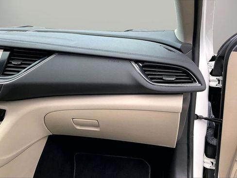 Used 2019 Buick Regal Preferred w/ Sights and Sounds Package image 21