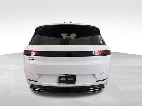Used 2024 Land Rover Range Rover Sport Dynamic SE AWD/4WD image 6