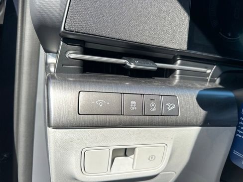 Used 2026 Hyundai Kona SE AWD/4WD image 18